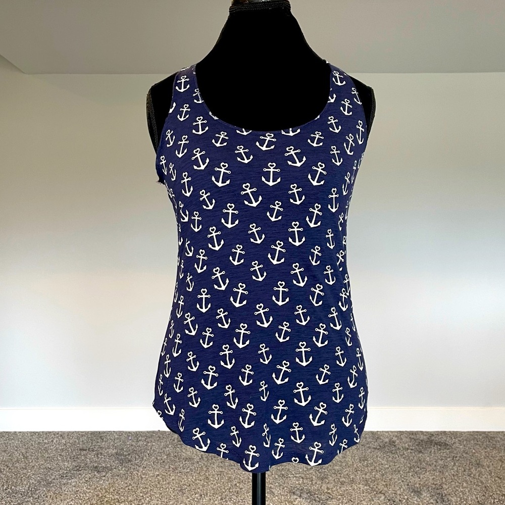 Eye shadow women’s small tank top